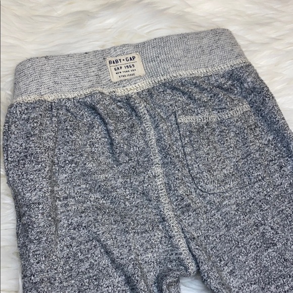 GAP baby boy joggers - 18-24 months - Picture 4 of 6